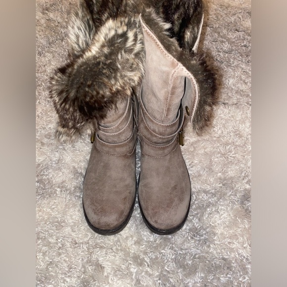 Steve Madden Faux Fur Boots - Picture 3 of 5